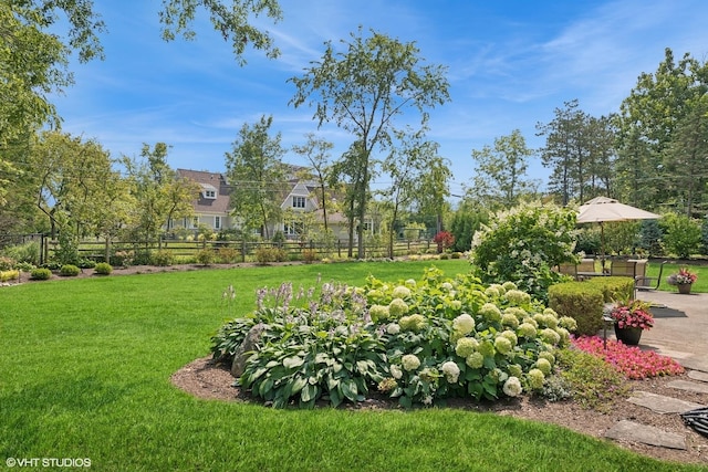 375 Sunset Dr, Northfield, IL 60093 - view of home's community