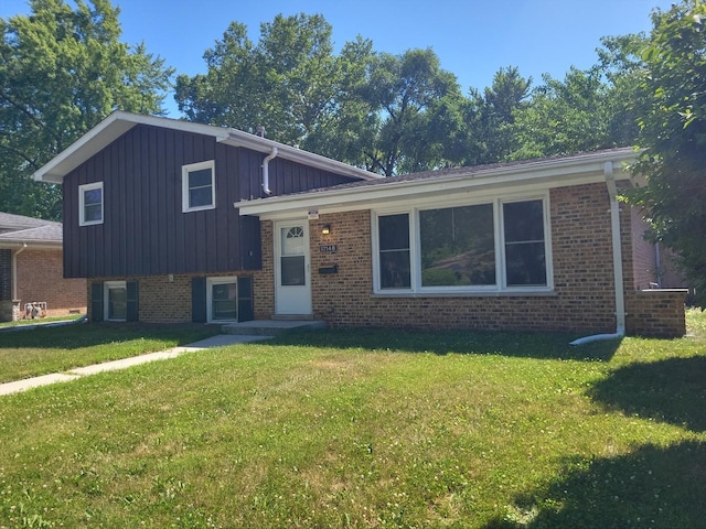 17148 Evans Dr, South Holland, IL 60473 - photo 2