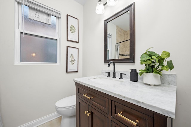 8214 S Paxton Ave, Chicago, IL 60617 - bathroom featuring vanity and a shower with shower curtain
