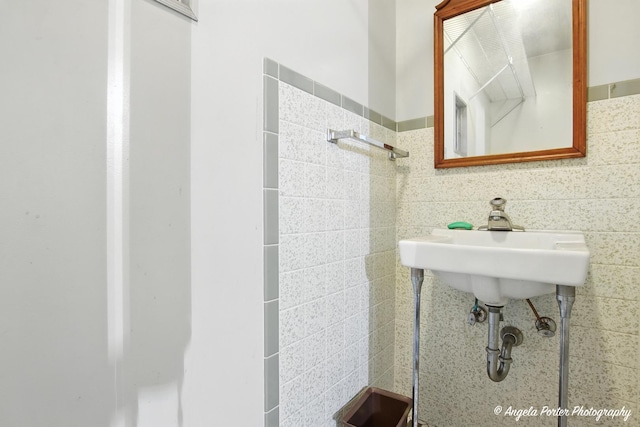 4725 Winnebago Dr, Wonder Lake, IL 60097 - view of bathroom