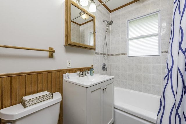 22271 W Terry Dr S, Lake Villa, IL 60046 - full bathroom featuring shower / bathtub combination with curtain, vanity, wainscoting, and crown molding