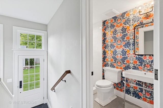 2539 Marcy Ave, Evanston, IL 60201 - bathroom with tile patterned flooring and wallpapered walls