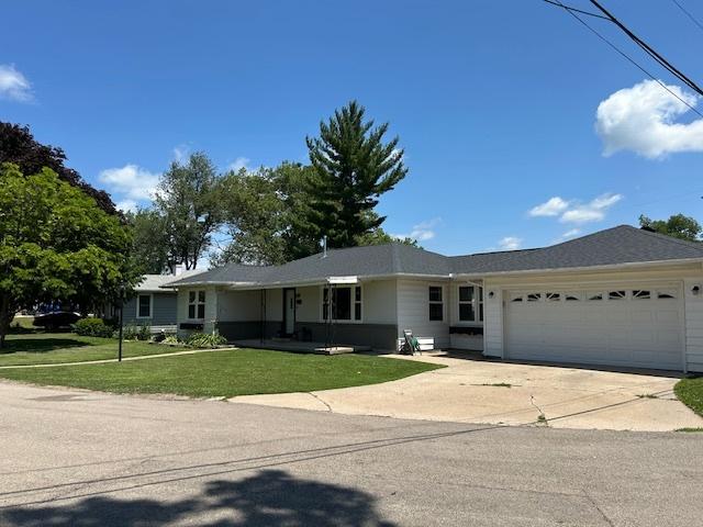 110 Shady Ln, Dixon, IL 61021 - single story home featuring a garage, driveway, and a front yard