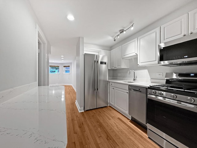 714 W Barry Ave Unit G, Chicago, IL 60657 - photo 3