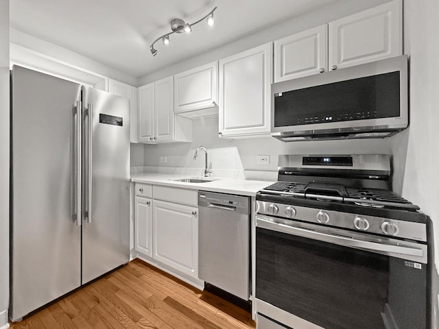 714 W Barry Ave Unit G, Chicago, IL 60657 - photo 6