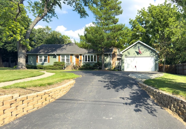 1219 Golf Ln, Wheaton, IL 60189 - photo 1