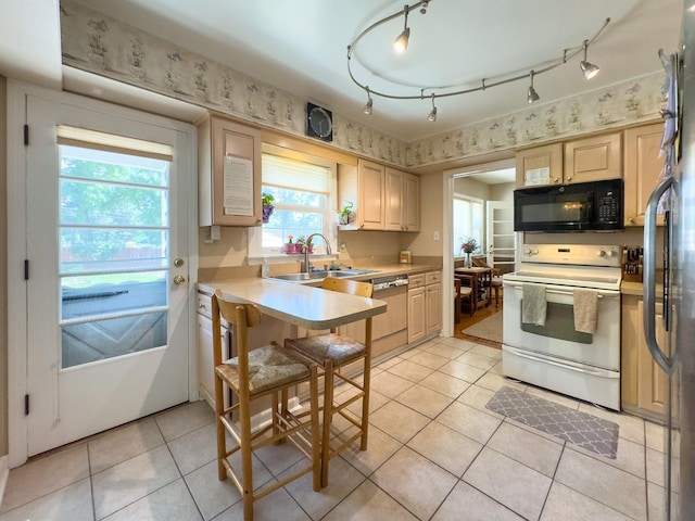 1219 Golf Ln, Wheaton, IL 60189 - photo 12