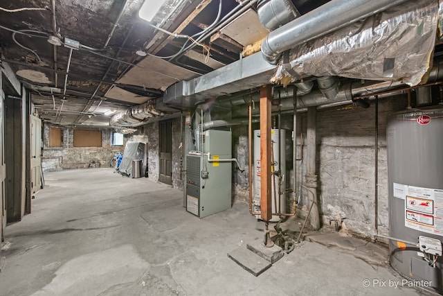 3516 N Reta Ave, Chicago, IL 60657 - below grade area featuring gas water heater and heating unit