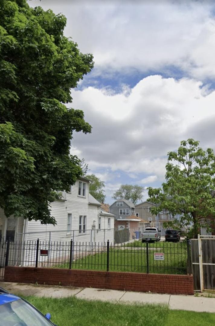 2503 N Lotus Ave, Chicago, IL 60639 - photo 1