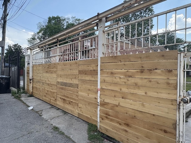 2503 N Lotus Ave, Chicago, IL 60639 - photo 3