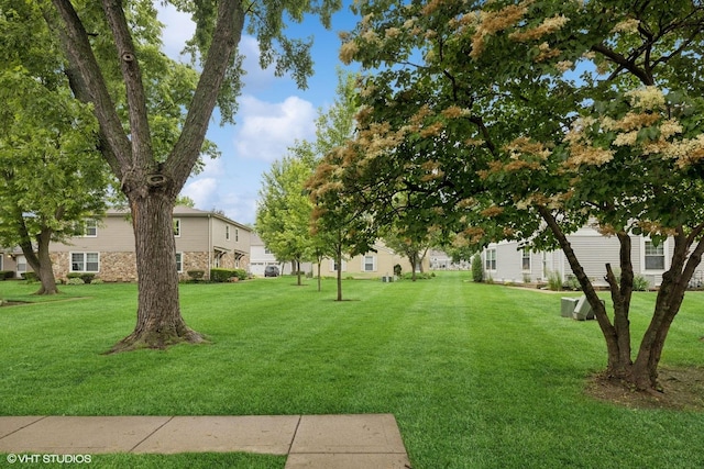 350 Meadow Ct, Vernon Hills, IL 60061 - photo 13