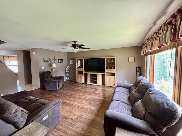 2525 E 6th St, Belvidere, IL 61008 - living area with ceiling fan and wood finished floors