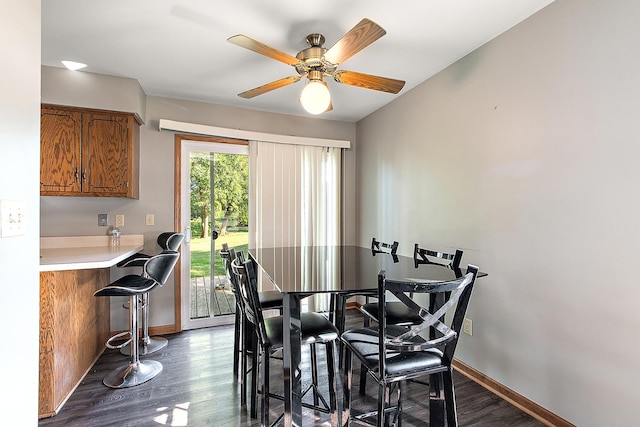 831 Horseshoe Dr Unit B, Joliet, IL 60435 - dining room featuring dark wood-type flooring, bar area, and ceiling fan