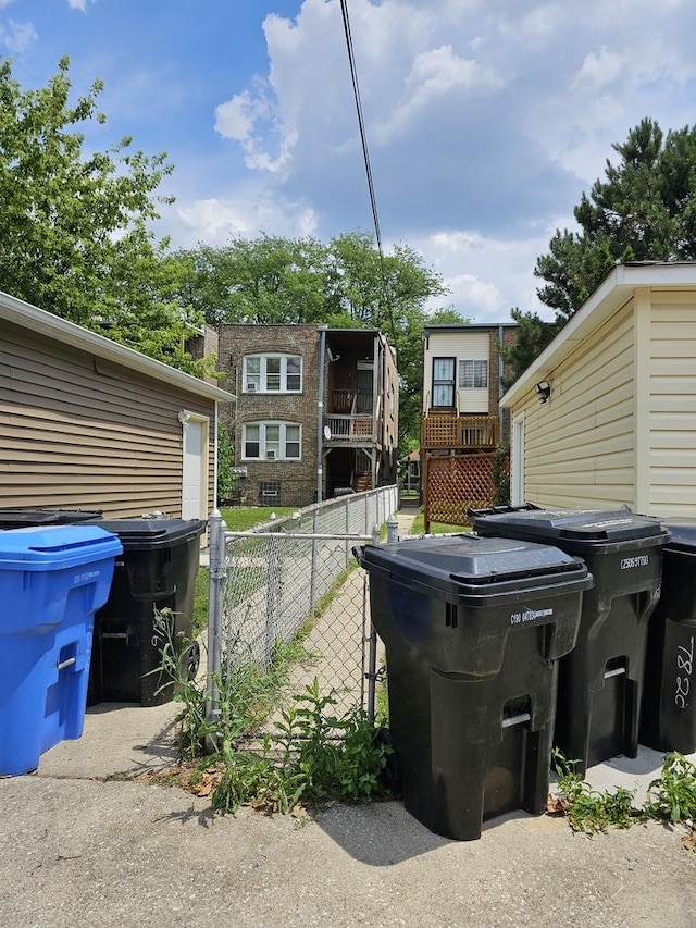 7816 S Indiana Ave, Chicago, IL 60619 - view of yard