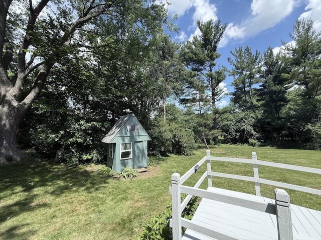6412 Redbird Ln, Crystal Lake, IL 60012 - view of grassy yard with a storage unit