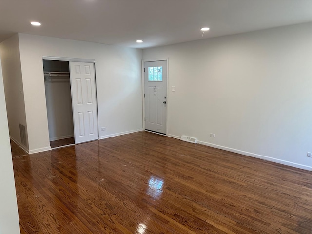 16341 Justine St, Markham, IL 60428 - foyer entrance with dark wood-style floors and recessed lighting