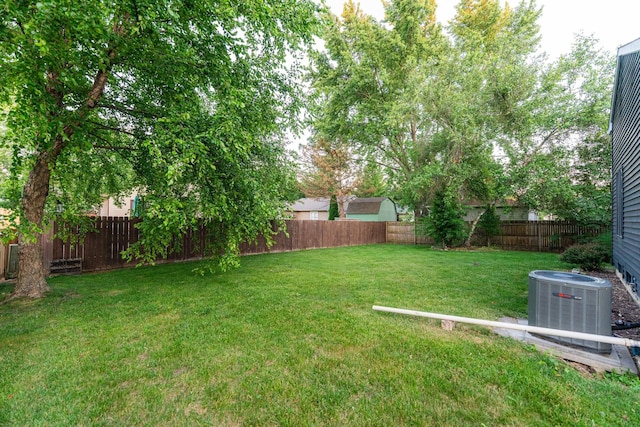 2322 Weatherford Ln, Naperville, IL 60565 - view of fenced backyard