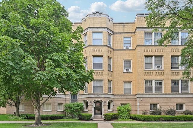 407 S E Ave Unit 1, Oak Park, IL 60302 - photo 1