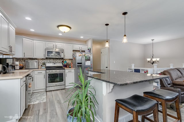 2215 Birchwood Pkwy, Woodridge, IL 60517 - photo 8