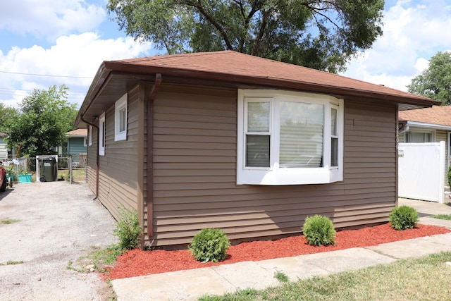3206 W Lydia Ave, Robbins, IL 60472 - view of side of property