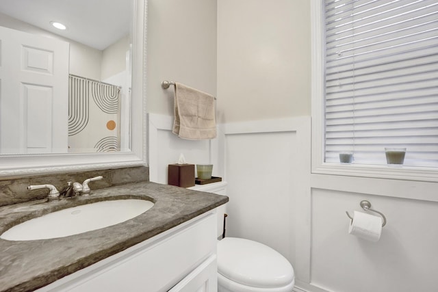 1428 W Lexington St Unit 1, Chicago, IL 60607 - bathroom featuring vanity and a shower with curtain