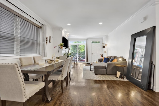 1428 W Lexington St Unit 1, Chicago, IL 60607 - dining room with wood finished floors, ornamental molding, and recessed lighting