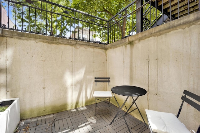 1428 W Lexington St Unit 1, Chicago, IL 60607 - view of deck