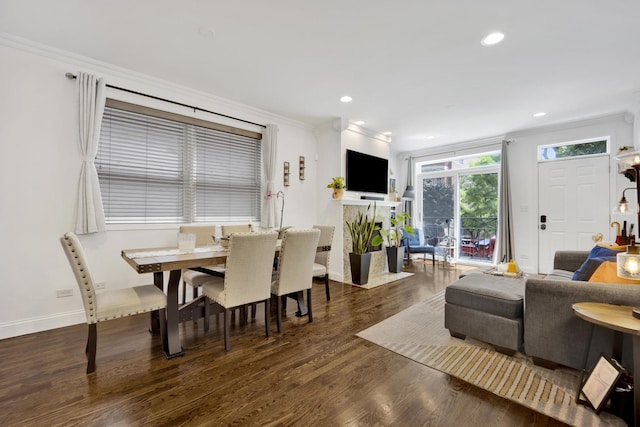 1428 W Lexington St Unit 1, Chicago, IL 60607 - dining area with crown molding, wood finished floors, and recessed lighting