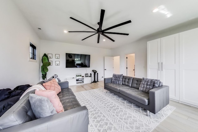 16226 Syd Creek Dr, Homer Glen, IL 60491 - living area featuring ceiling fan, light wood-style flooring, and recessed lighting