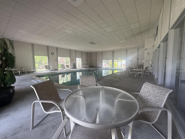 4050 Dundee Rd Unit 209, Northbrook, IL 60062 - view of pool