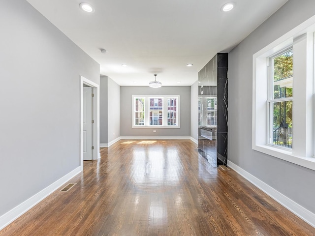 8430 S Manistee Ave, Chicago, IL 60617 - photo 7