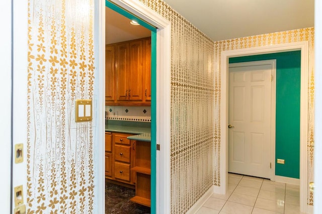 3427 Vollmer Rd Unit 209, Flossmoor, IL 60422 - hallway with wallpapered walls and light tile patterned flooring