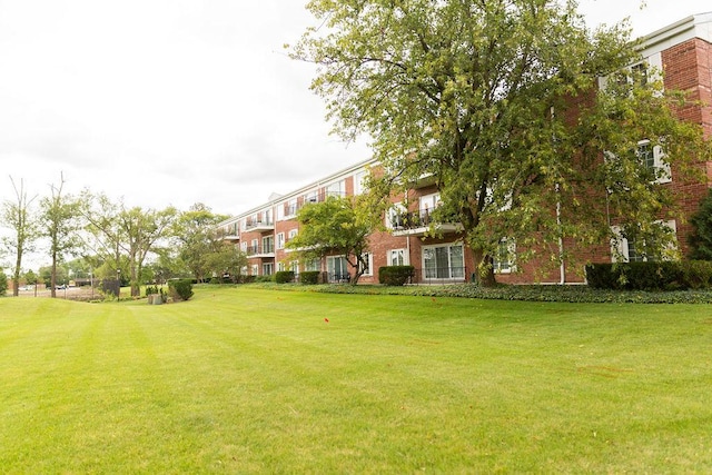 3427 Vollmer Rd Unit 209, Flossmoor, IL 60422 - view of community featuring a yard
