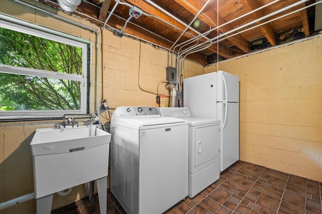 8844 Laramie Ave, Skokie, IL 60077 - laundry area featuring washing machine and dryer