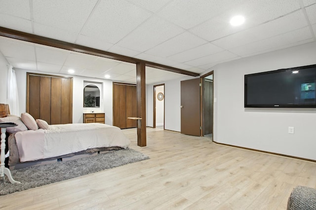 40474 N Glendale Ave, Beach Park, IL 60099 - bedroom featuring wood finished floors, recessed lighting, and a drop ceiling