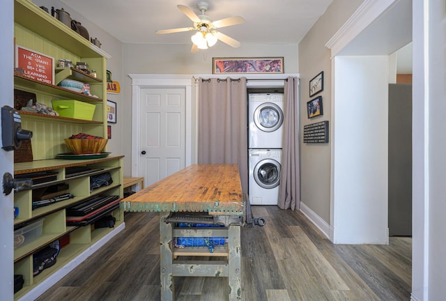 314 Elk St, Galena, IL 61036 - dining room featuring stacked washer and clothes dryer, a ceiling fan, and dark wood finished floors
