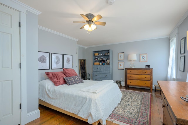 314 Elk St, Galena, IL 61036 - bedroom featuring hardwood / wood-style flooring, crown molding, and ceiling fan
