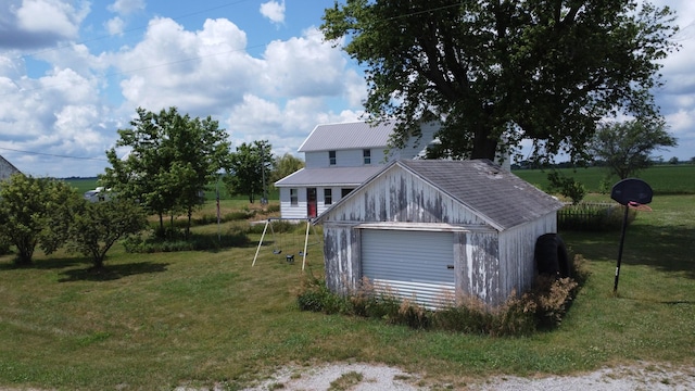 2371 N 3100 E Rd, Donovan, IL 60931 - detached garage featuring driveway