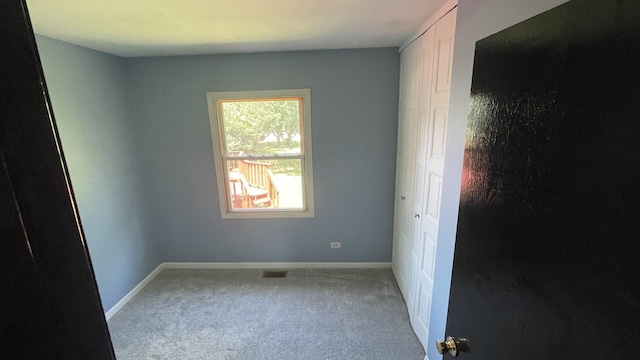 8027 Northway Dr, Hanover Park, IL 60133 - unfurnished room featuring carpet