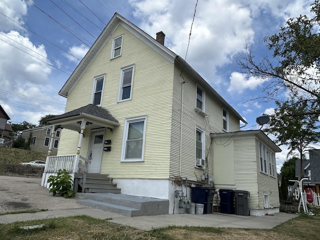 226 Mountain St, Elgin, IL 60123 - photo 2