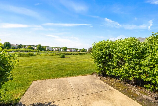 630 Legend Ln, Mchenry, IL 60050 - view of green lawn with a patio area