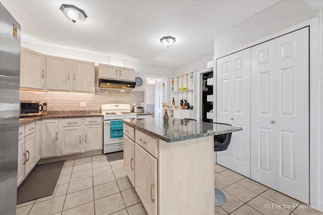 28W575 Lester St, West Chicago, IL 60185 - photo 6
