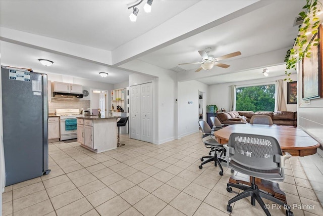 28W575 Lester St, West Chicago, IL 60185 - photo 9