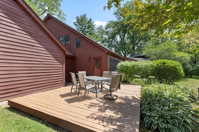 4113 Eaton Dr, Rockford, IL 61114 - wooden terrace with outdoor dining space