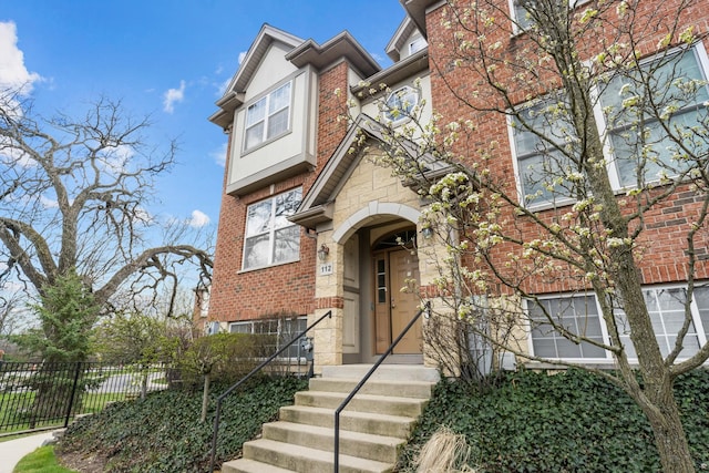 112 Enclave Dr, Mount Prospect, IL 60056 - photo 1