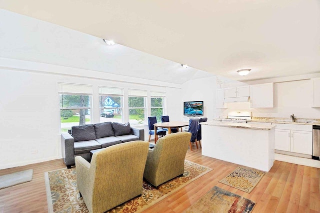 904 Warrior St, Round Lake Heights, IL 60073 - photo 4