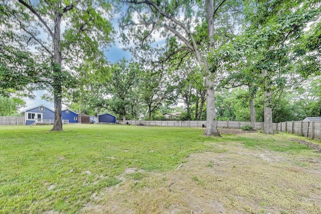 43173 N Lake Ave, Antioch, IL 60002 - view of yard