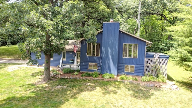 746 Old Stage Rd, Morris, IL 60450 - view of front of property with a chimney and a front yard
