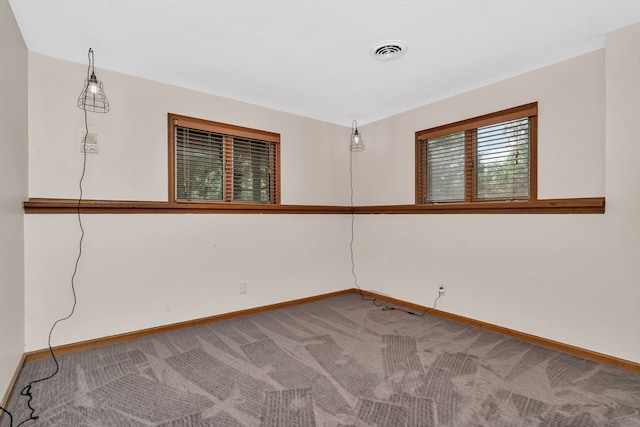 746 Old Stage Rd, Morris, IL 60450 - empty room featuring baseboards and carpet