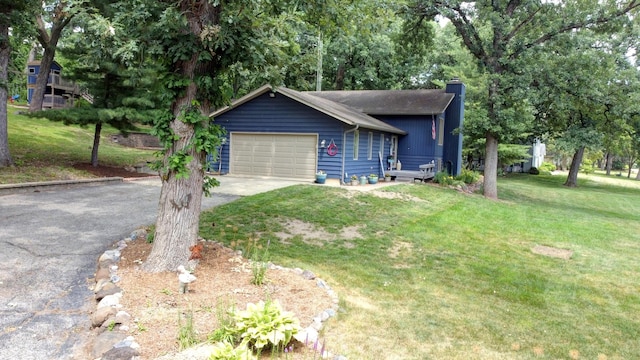 746 Old Stage Rd, Morris, IL 60450 - garage featuring driveway